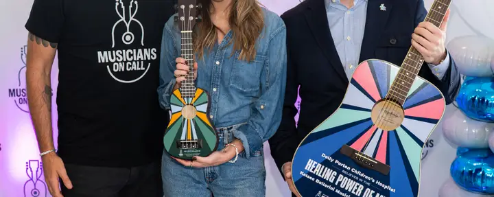 Kelsea Ballerini Brings Musicians On Call To Her Hometown — image 1 of 2