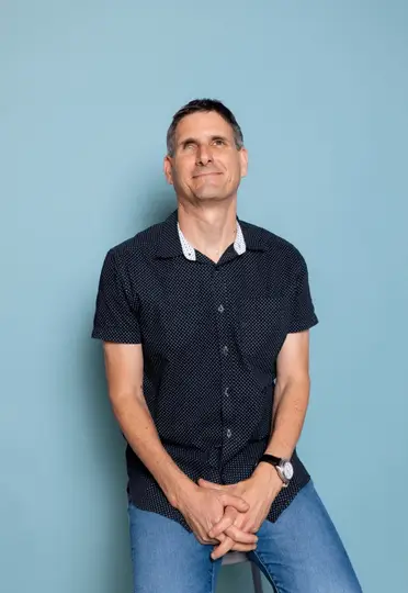 The Power of Community and Authenticity in Music: MUBUTV Music Business Insider Podcast Louis Posen Founder of Hopeless Records — image 1 of 1
